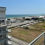 De Silva * Mamaia